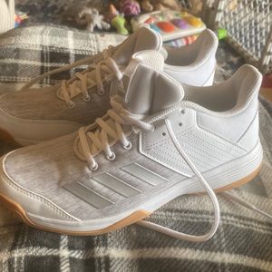 Women’s Volleyball Adidas Shoe Size 8